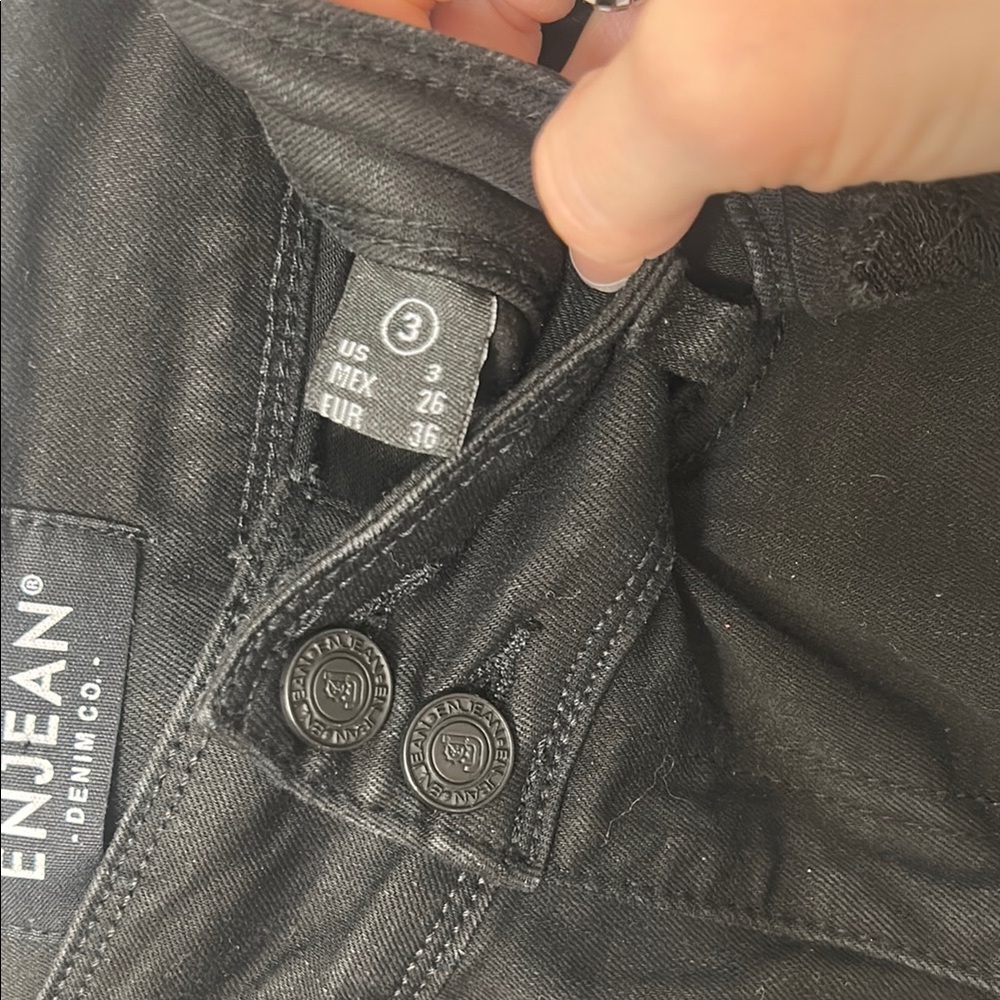 Skinny Jeans - Picture 4 of 4